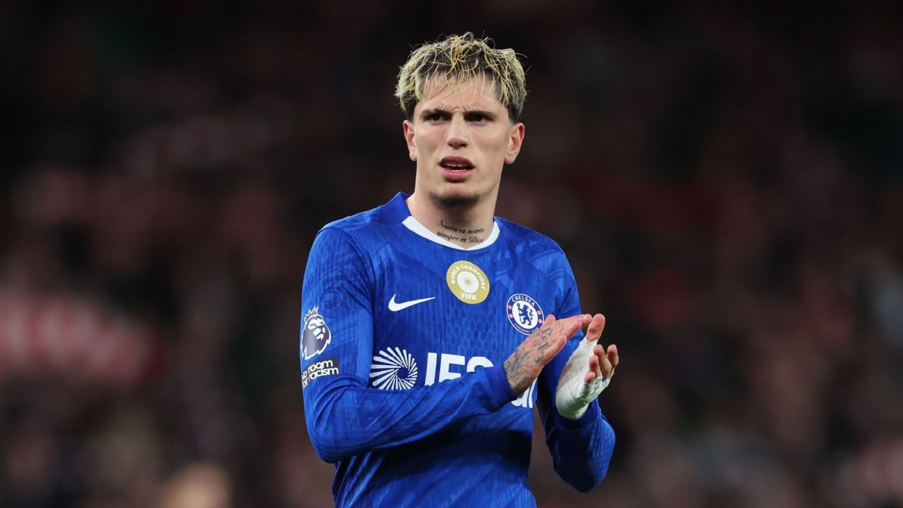 Garnacho meldes tæt på lejeophold hos Aston Villa Garnacho meldes tæt på lejeophold hos Aston Villa