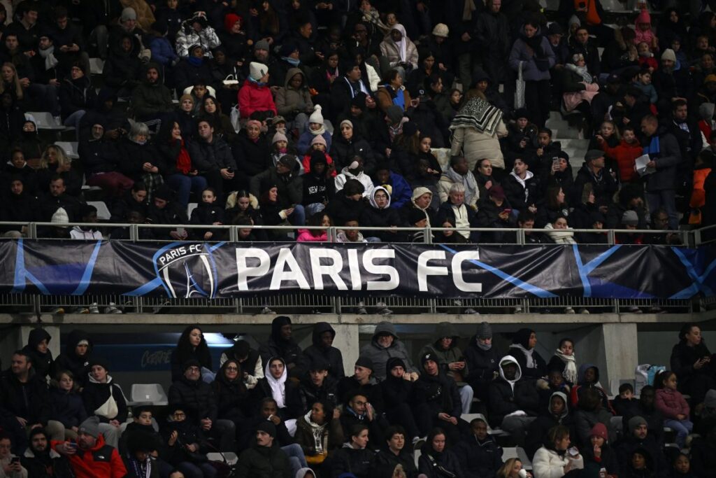 Officielt: Emmanuel Mbemba skifter fra PSG til Paris FC