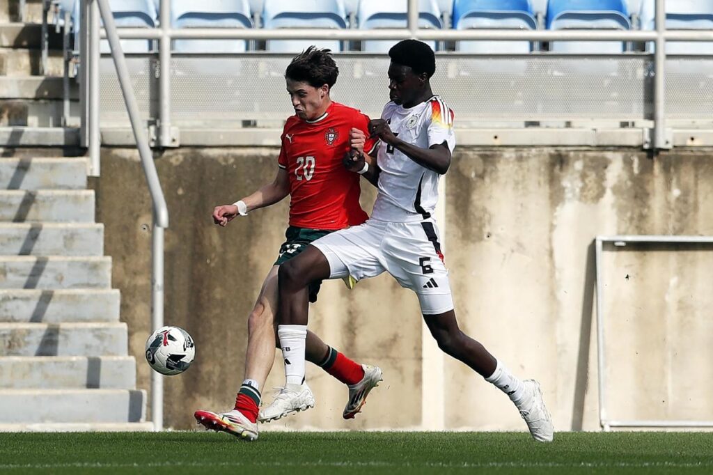 Köln henter U17-Europamester Neves fra Benfica