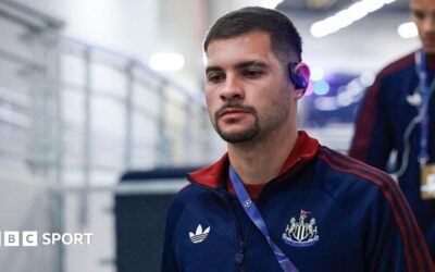 Arsenal i forhandlinger om at hente Newcastles Guimaraes