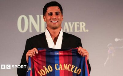 Cancelo fuldender drømmeskifte til Barcelona efter Al-Hilal-exit