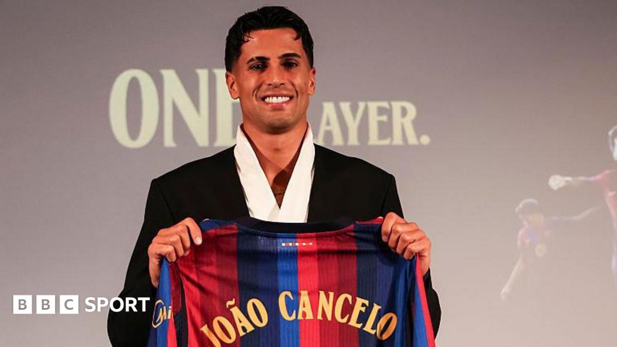 Cancelo fuldender drømmeskifte til Barcelona efter Al-Hilal-exit Cancelo fuldender drømmeskifte til Barcelona efter Al-Hilal-exit