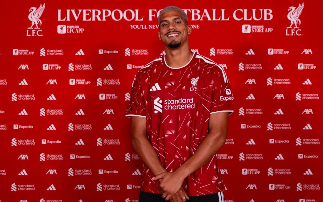 Hvorfor har Liverpool hentet Barcelonas anfører Ronald Araújo