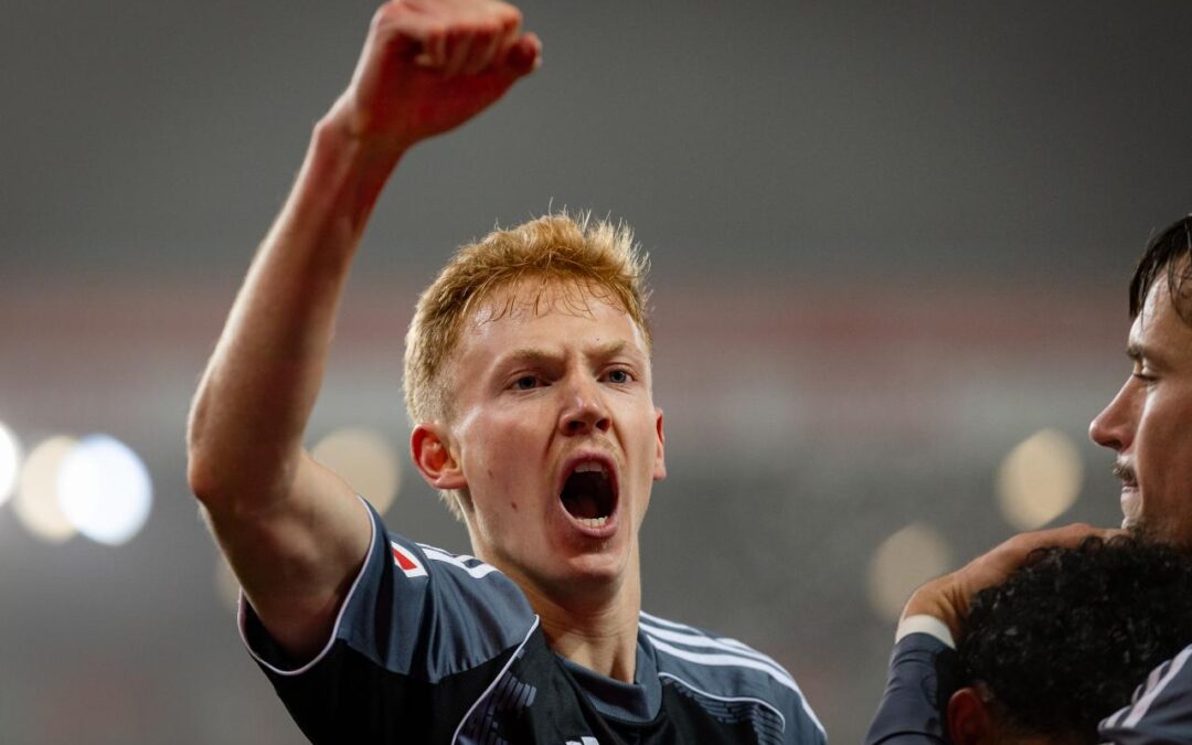 Eintracht Frankfurt får 165 mio. kr. fra Fulham, da Larsson-skifte gøres