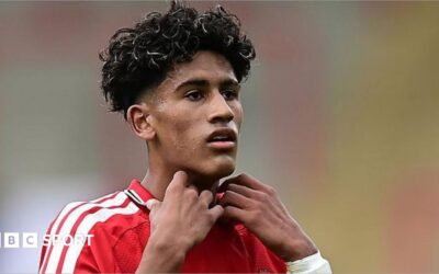 Ungdomsstjerne JJ Gabriel, 15, tæt på at forlade Man Utd