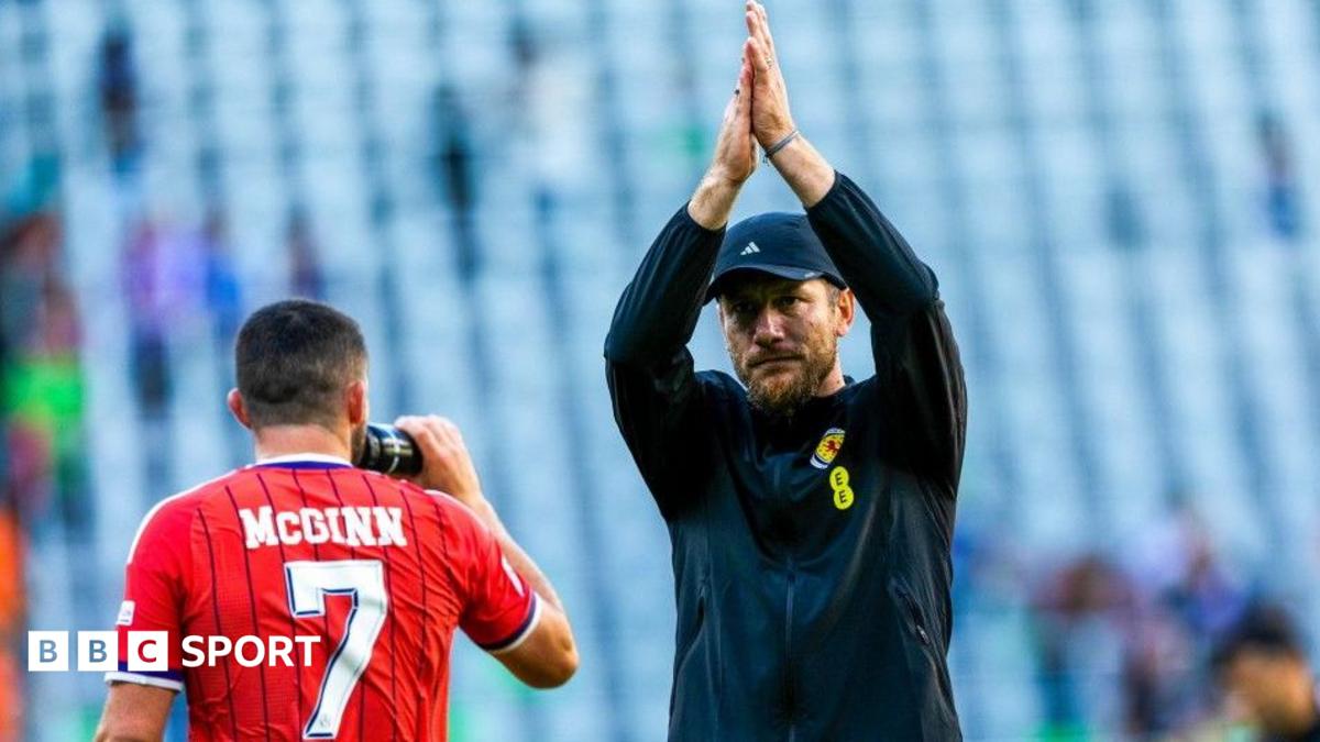 Tartan Army giver Pocognoli en forsigtig velkomst Tartan Army giver Pocognoli en forsigtig velkomst