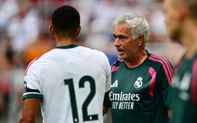 Mourinho holder Alexander-Arnold-valg hemmeligt