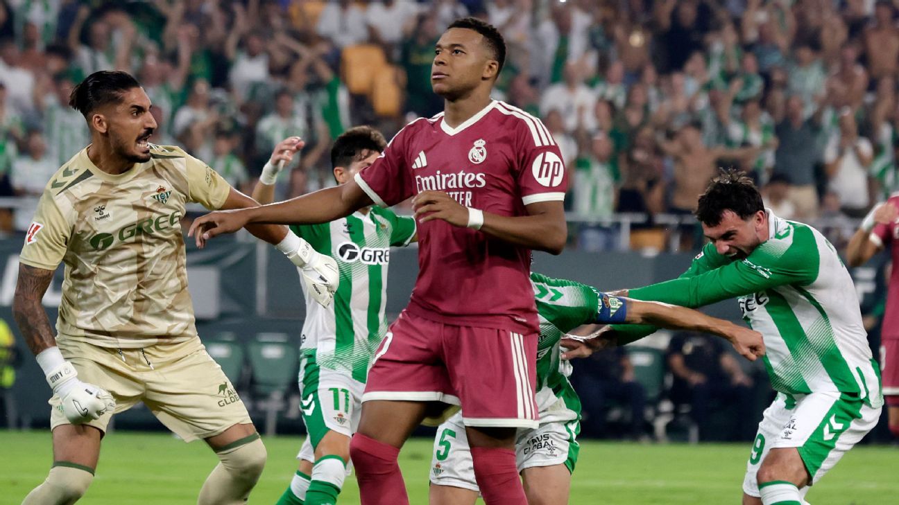 Mbappé forsvarer arbejdsindsats og taler Ballon d'Or op