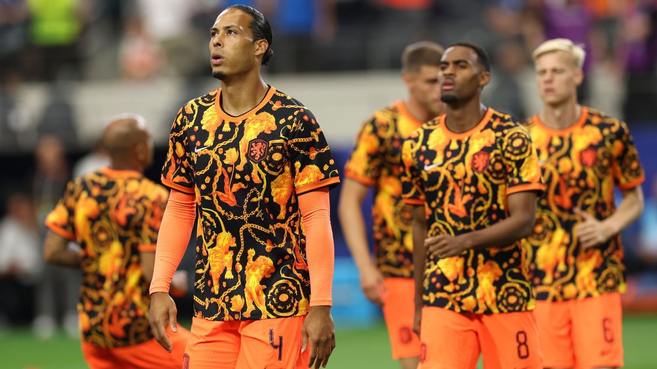 Van Dijk: ‘Det er det rene vrøvl, at jeg ændrede Hollands taktik ved VM-exit’ Van Dijk: 'Det er det rene vrøvl, at jeg ændrede Hollands taktik ved VM-exit'