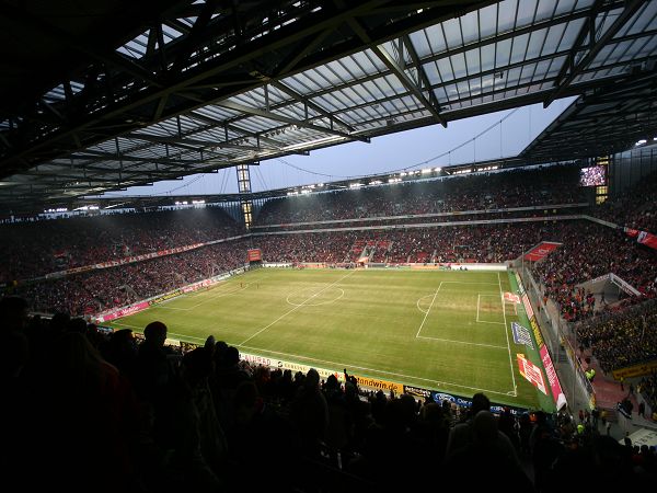 Optakt: 1. FC Köln - Borussia Mönchengladbach