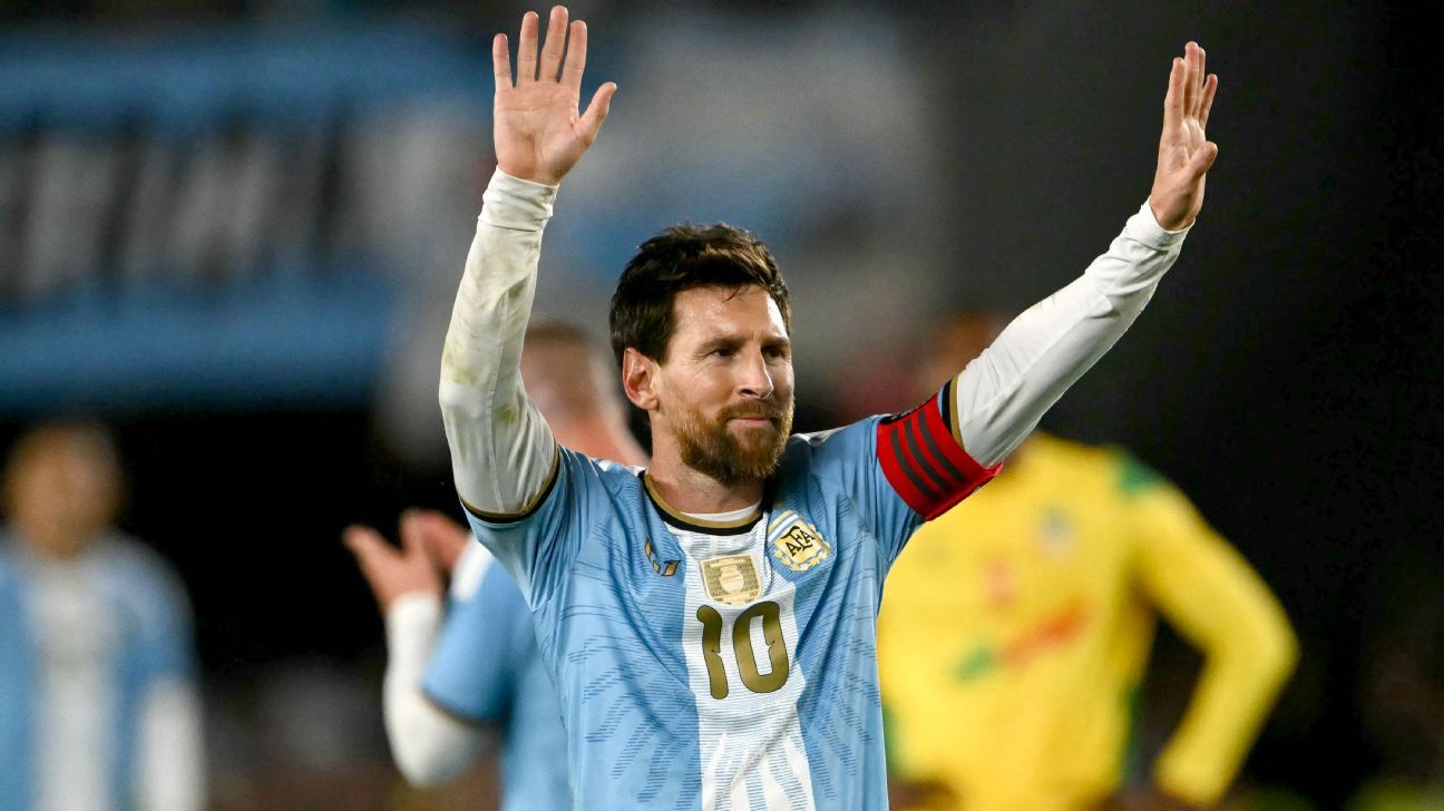 Messi markerer tårevædet argentinsk afsked med mål