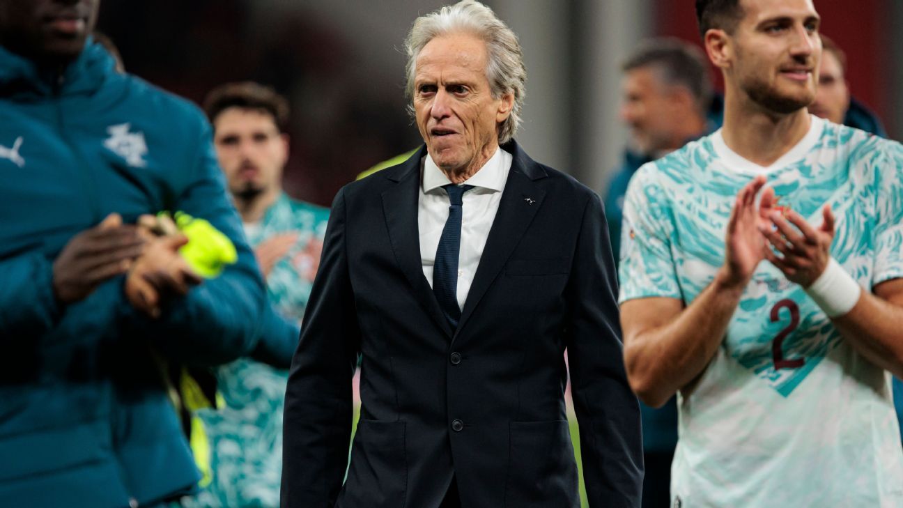 Portugal står samlet om træner Jorge Jesus efter Ronaldos afgang